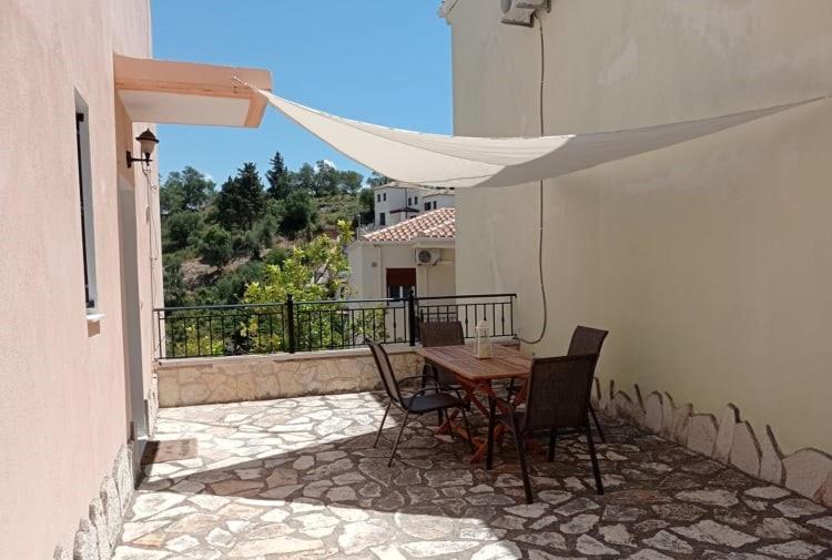 Hermes Holiday Home In The Port Of Sivota Buitenkant foto