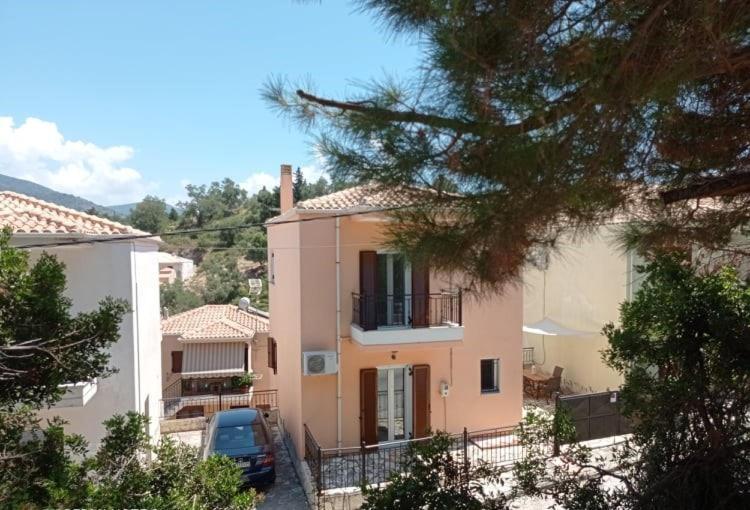Hermes Holiday Home In The Port Of Sivota Buitenkant foto