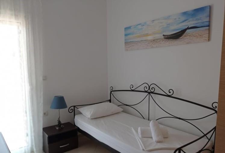 Hermes Holiday Home In The Port Of Sivota Buitenkant foto